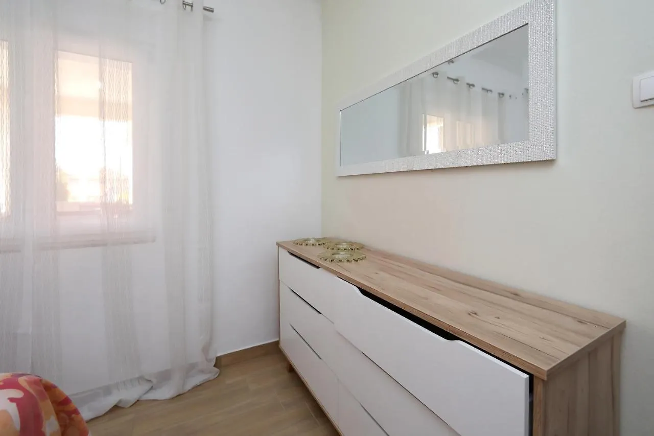 Apartment Sunny Terrace Bibinje